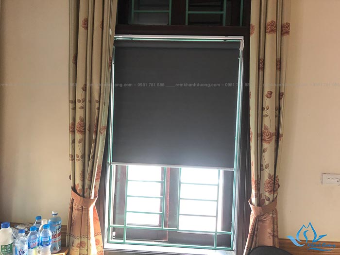 Lựa chọn rèm cuốn che nắng cho cửa sổ nhỏ tại Đức Diễn, Hà Nội KD