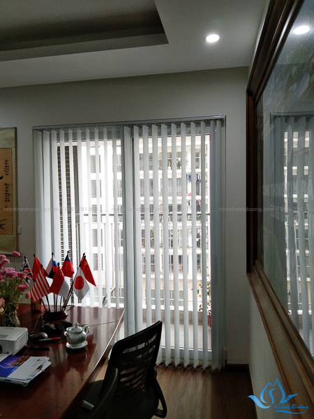 Mua rèm lá dọc giá rẻ chất lượng tốt ở đâu tại Hà Nội