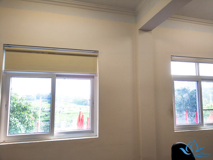 Mẫu rèm cuốn cửa sổ chống nắng tốt tại Biên Giang, Hà Nội
