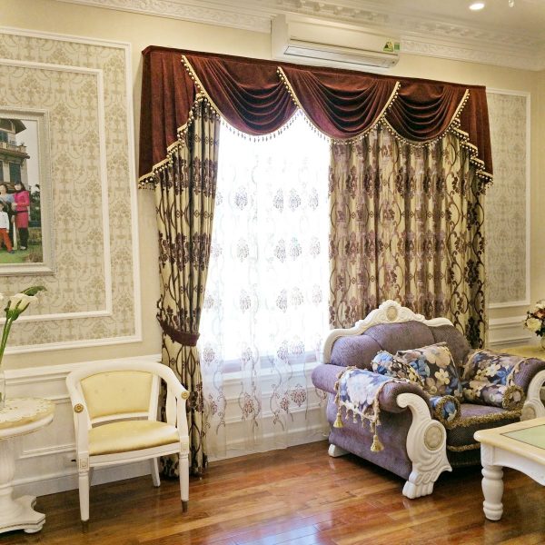 Rèm vải tân cố điển cho không gian phòng khách đẹp tại phố Tây Sơn