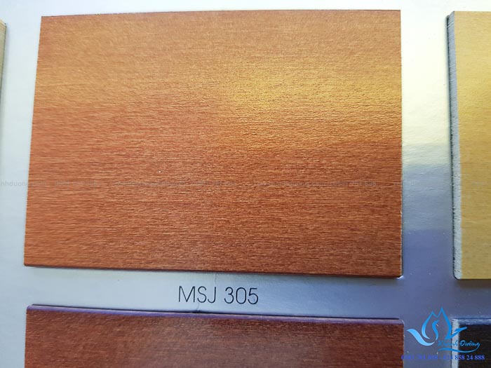 Rèm gỗ sồi Mỹ MSJ 305 nâng cao vẻ đẹp phòng khách thị xã Sơn Tây
