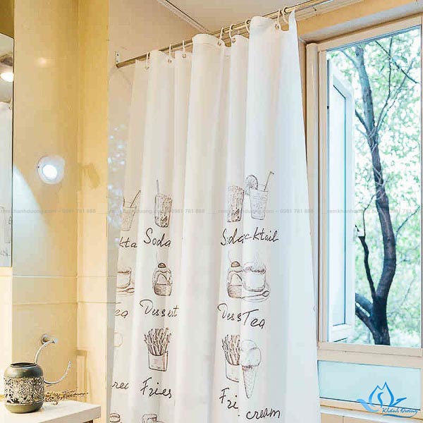 Được thiết kế với chất liệu cao cấp và chống thấm nước tối ưu, rèm phòng tắm này sẽ là lựa chọn tuyệt vời cho không gian phòng tắm của bạn.