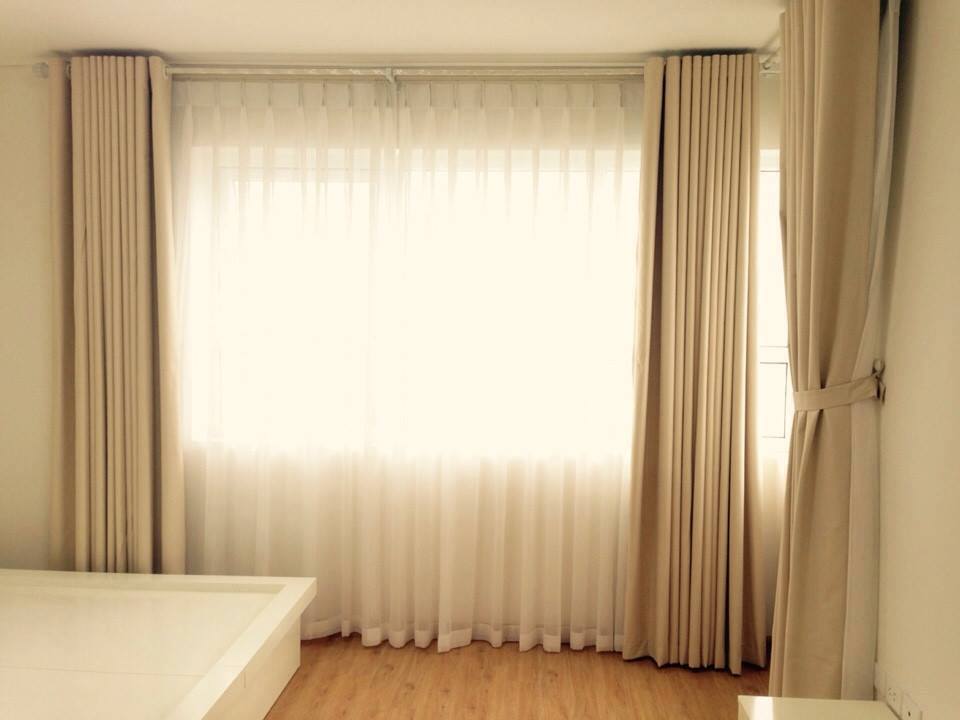 Mẫu rèm Bỉ chất lượng cao có hai lớp với khả năng chống nắng tuyệt vời cho phòng ngủ
