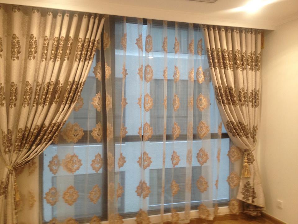 Rèm cửa vải Bỉ RB – 08 tại Rèm Khánh Đường tư vấn cho khách ở khu chung cư Vinhome
