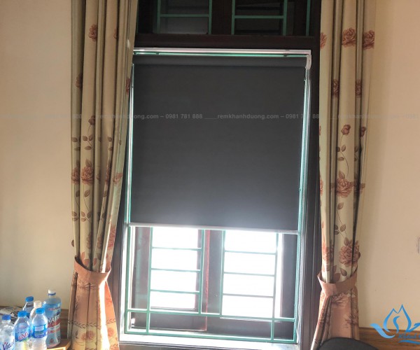 Rèm cuốn cửa sổ chống nắng hiện đại Đức Diễn, Hà Nội MA 8005