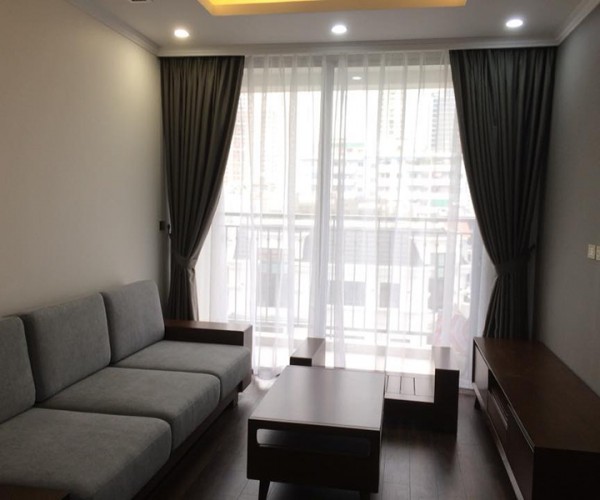 Rèm vải hai lớp cho phòng khách chung cư hiện đại tại Nguyễn Xiển