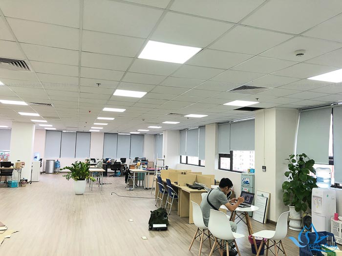 Rèm cuốn trơn chống nắng thi công thực tế