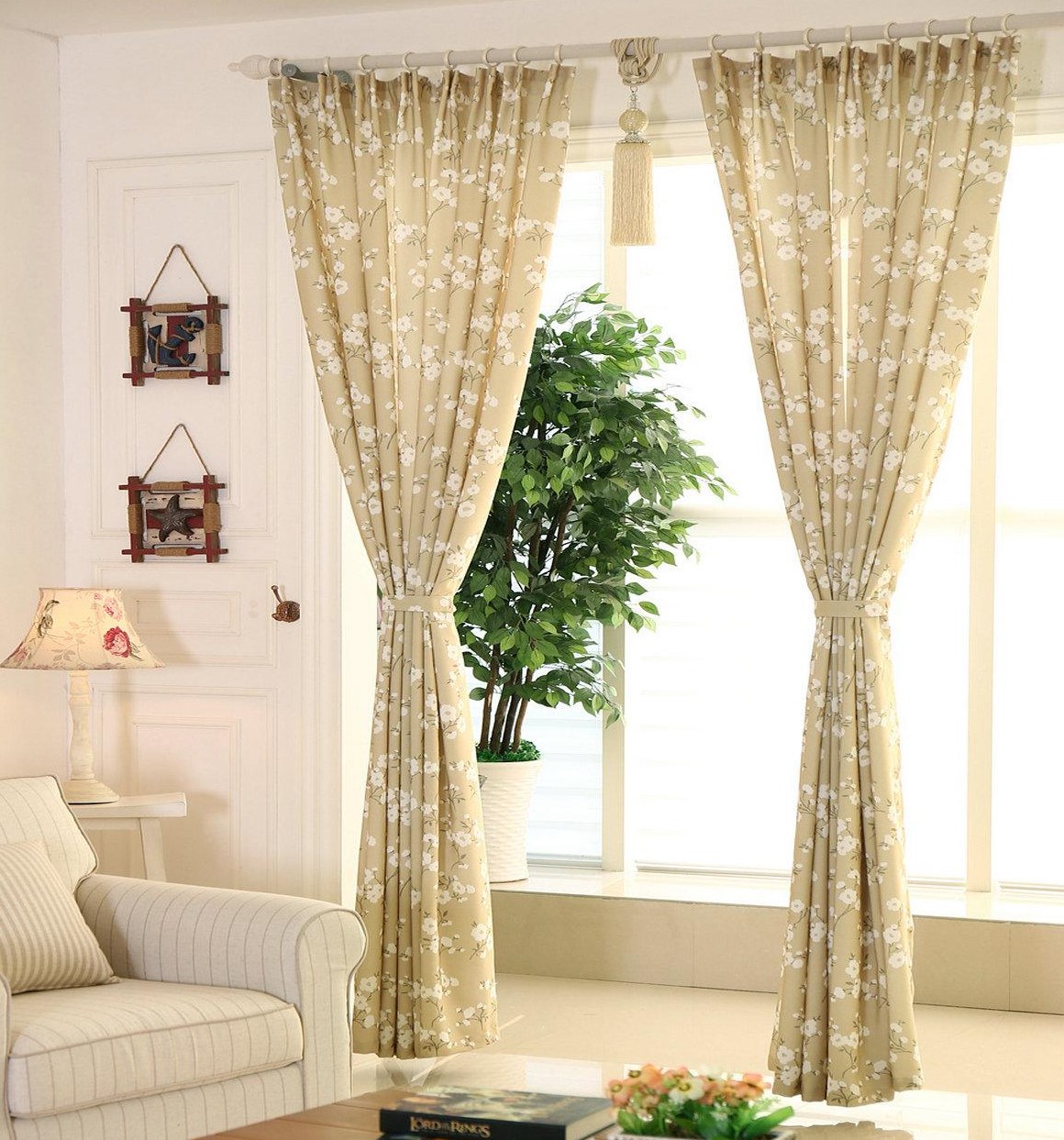 Rèm vải họa tiết có tính năng trang trí Rèm vải họa tiết có tính năng trang trí