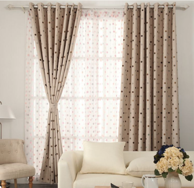 Rèm vải hai lớp với những họa tiết nhỏ, xinh xắn Rèm vải hai lớp với những họa tiết nhỏ, xinh xắn