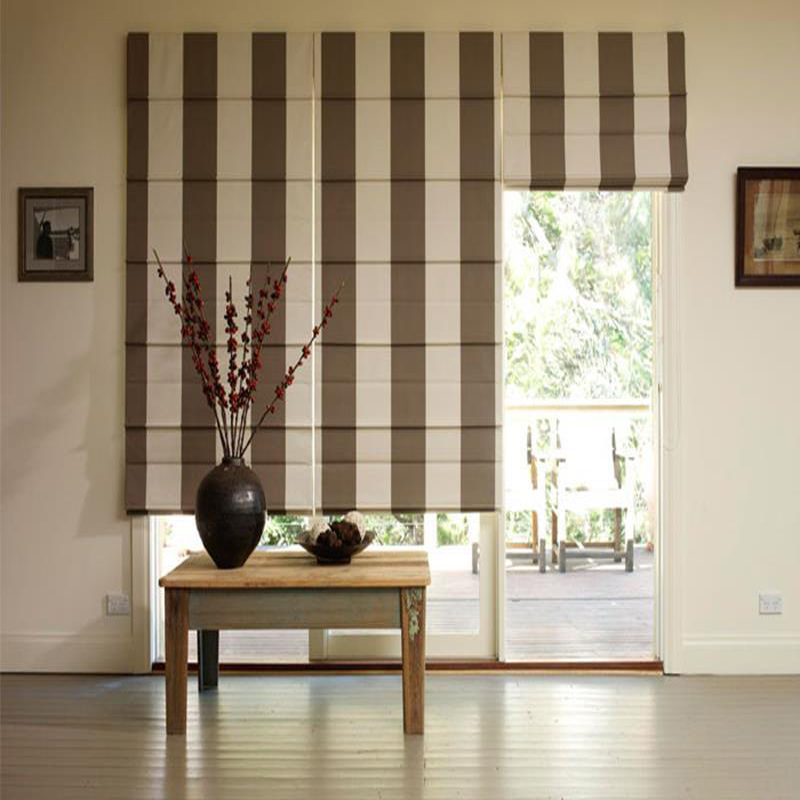 Cuốn - thả rèm Roman để điều chỉnh ánh sáng