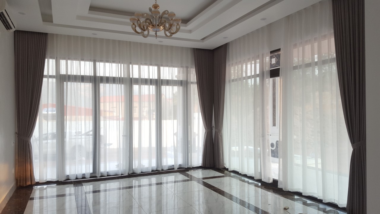 Rèm vải voan màu trắng được ưa chuộng
