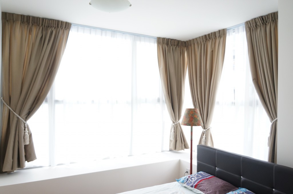 Lớp vải dày của rèm vải hai lớp che chắn cực tốt
