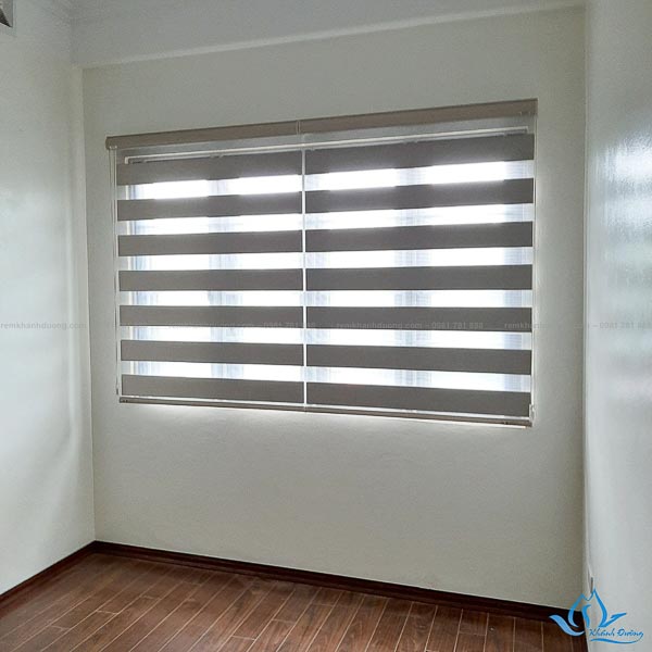 Lắp đặt rèm cầu vồng PE 731 ở chung cư huyện Đan Phượng, Hà Nội