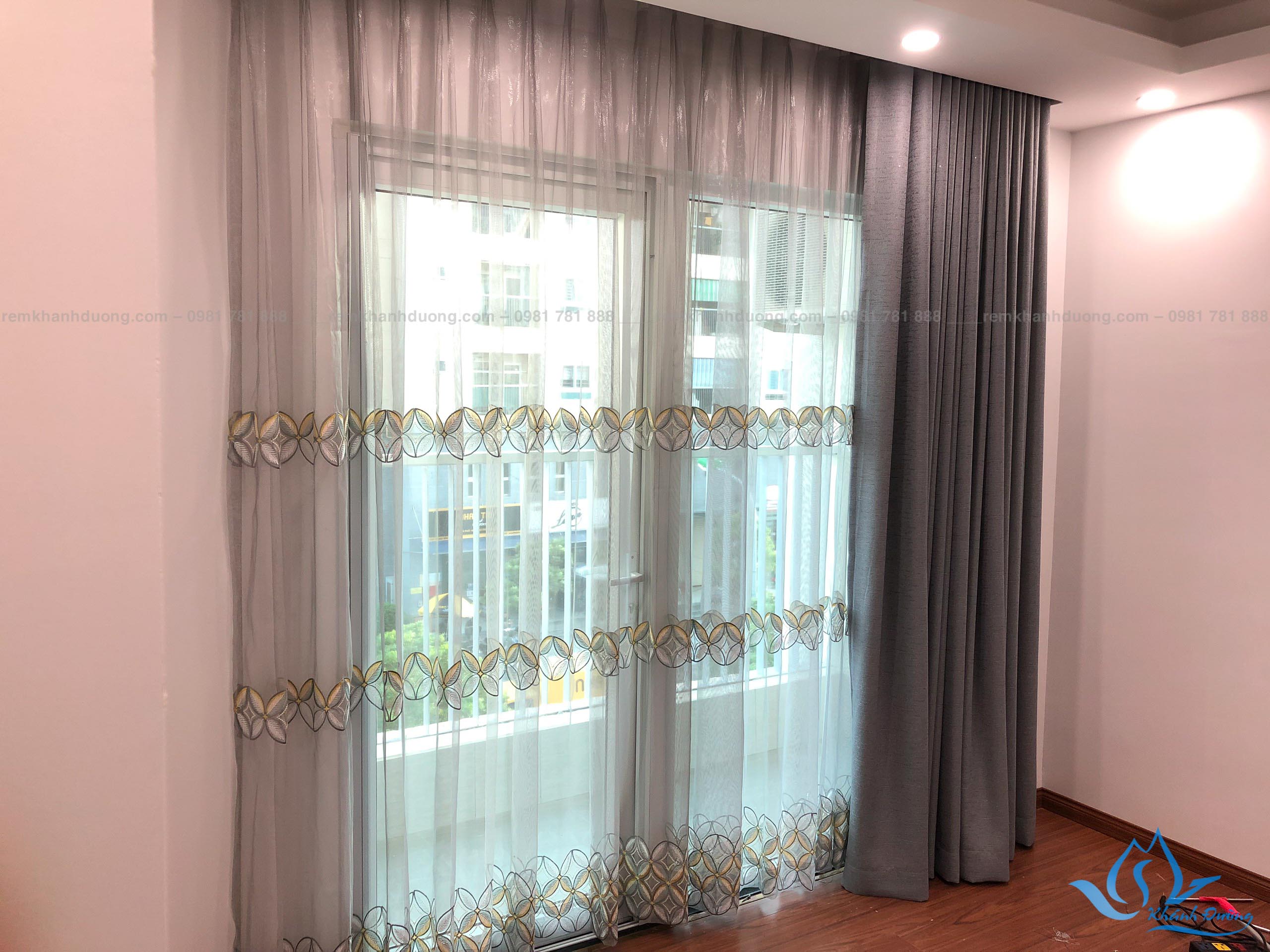 Màn vải hai lớp voan thêu tòa nhà Vinaconex mã HL 320