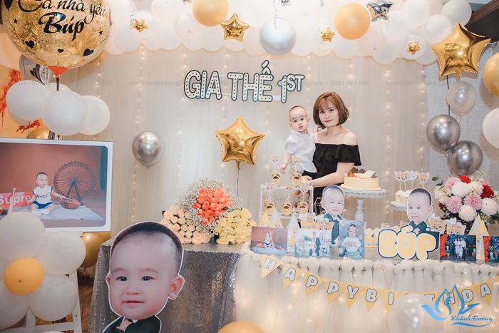 Mẫu rèm sinh nhật màu trắng đẹp nhất tại Lê Đức Thọ-Mỹ Đình