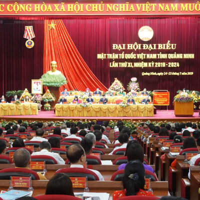 HT 06 rèm cửa màu đỏ sang trọng