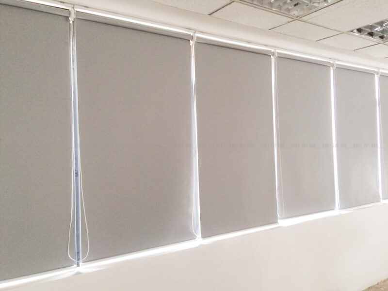 8. rèm cuốn chống nắng giá giẻ 238,000 mã MA 8004