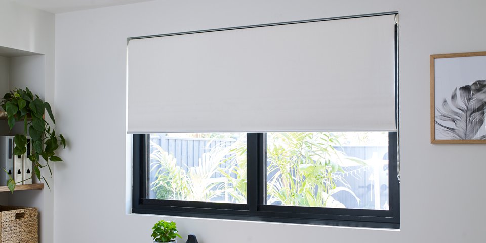 Rèm cuốn chống nắng cho mua hè oi bức