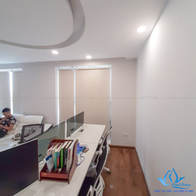 Rèm cuốn có màu sắc tươi sáng