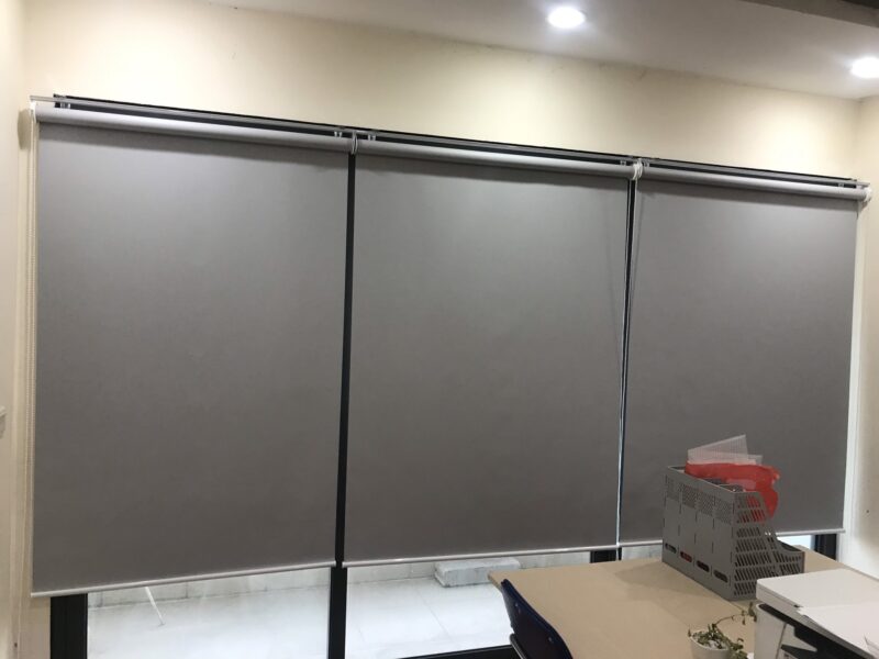 Rèm cuốn trơn đa năng cho văn phòng, nhà ở tại Nam Từ Liêm
