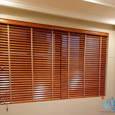 Rèm gỗ sồi Nga tự nhiên, mộc mạc MSJ 308 cho chung cư Hai Bà Trưng