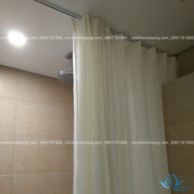 3-rem-phong-tam-mau-kem-soc-ke-350K-m2 (3)