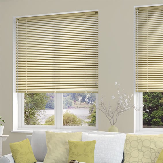 studio-cornish-cream-20-venetian-blind-a