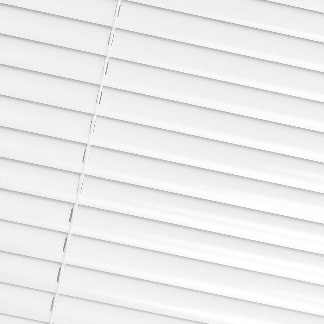 studio-bright-white-20-venetian-blind-3-zoom
