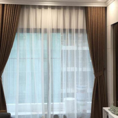 Rèm vải hai lớp màu nâu cho căn hộ nhà hướng tây chống nóng tốt