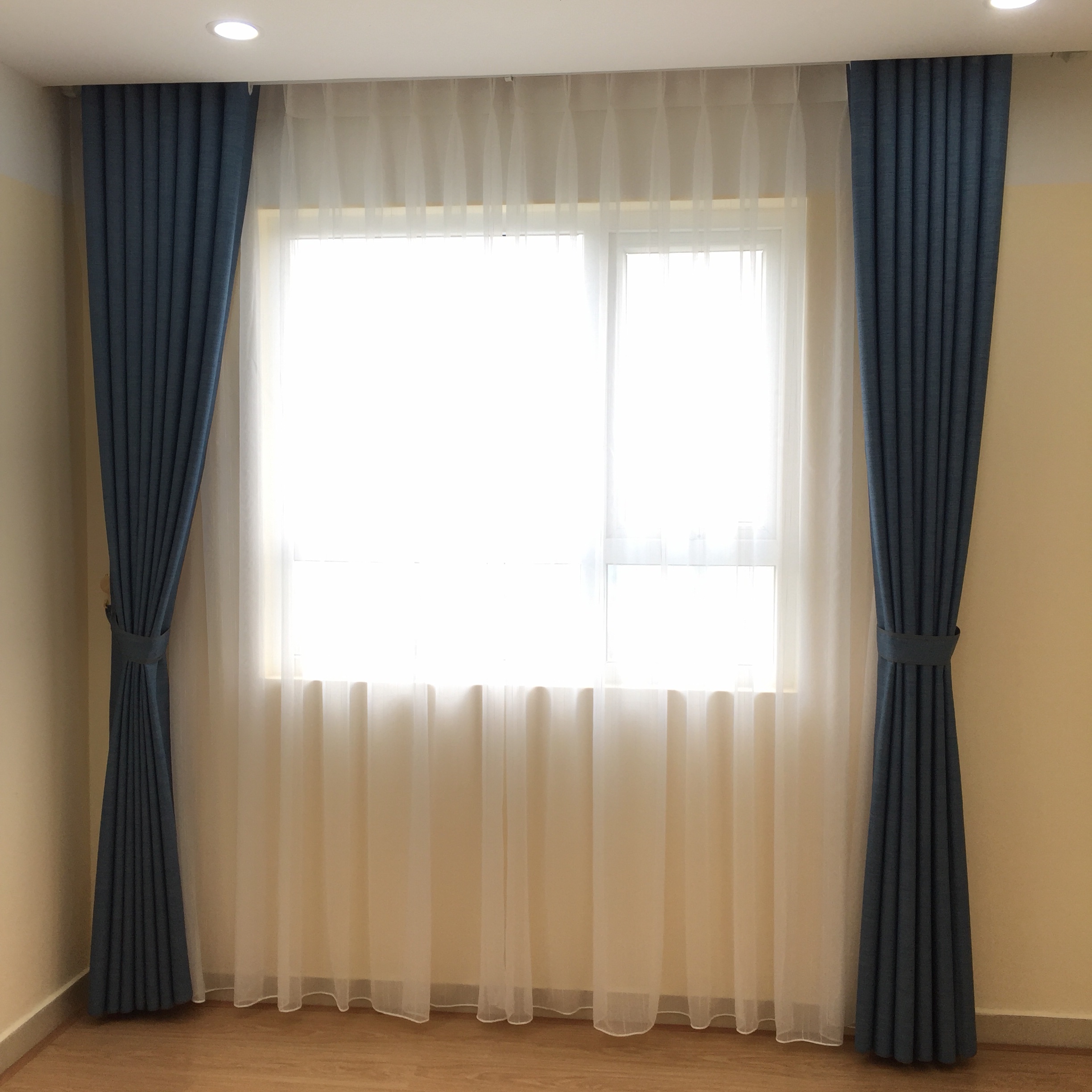 Rèm vải chung cư hiện đại, tinh tế