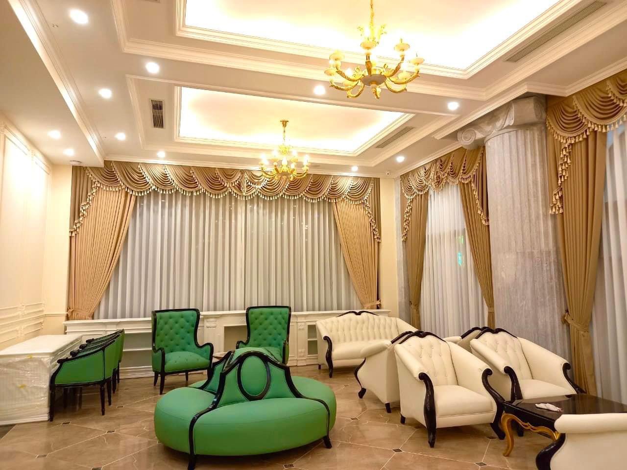 Rèm vải tân cổ điển cho phòng khách tại Biệt thự  Vinhomes Riverside Long Biên hà Nội