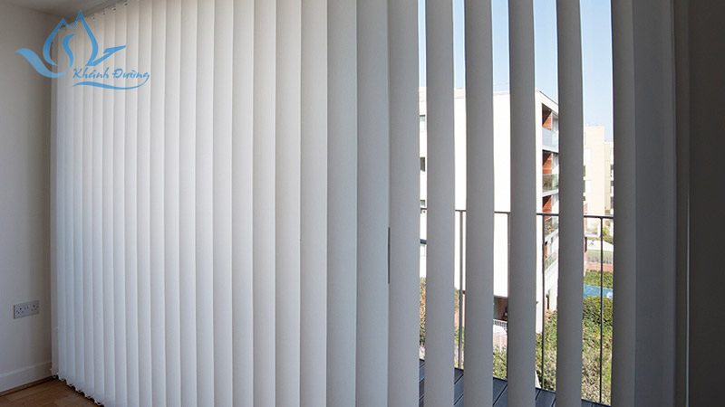 verticalblindsschool