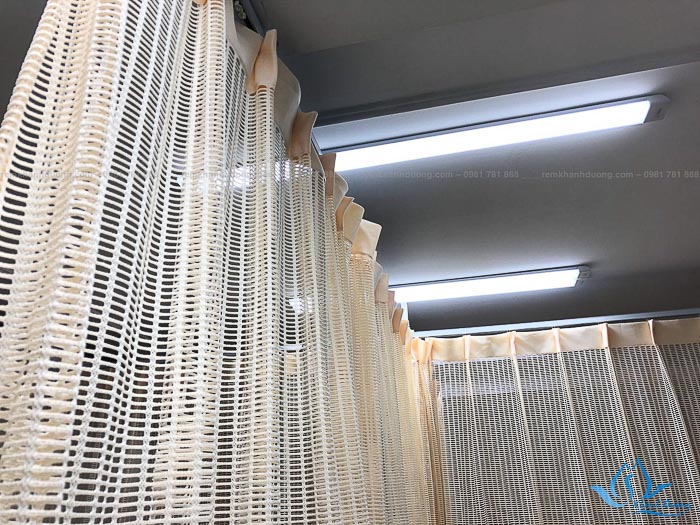 Rèm đẹp ngăn giường cho thẩm mĩ viện SP 34 ở Ba Đình