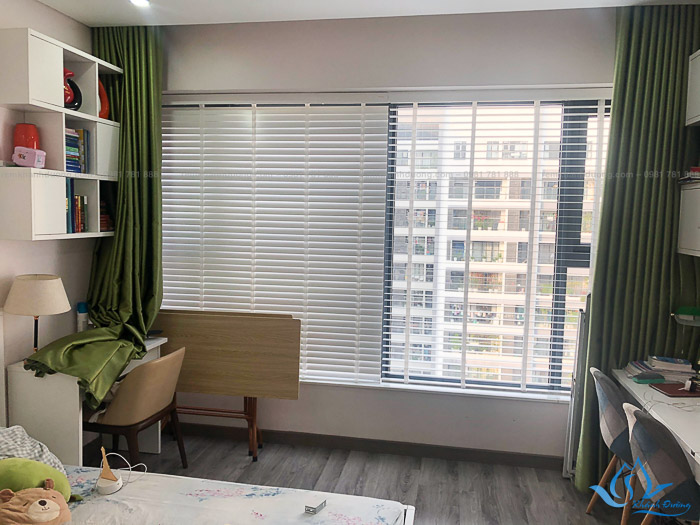 Rèm gỗ chống nắng được làm từ gỗ tự nhiên trên dây chuyền hiện đại có khả năng chống mối mọt tốt
