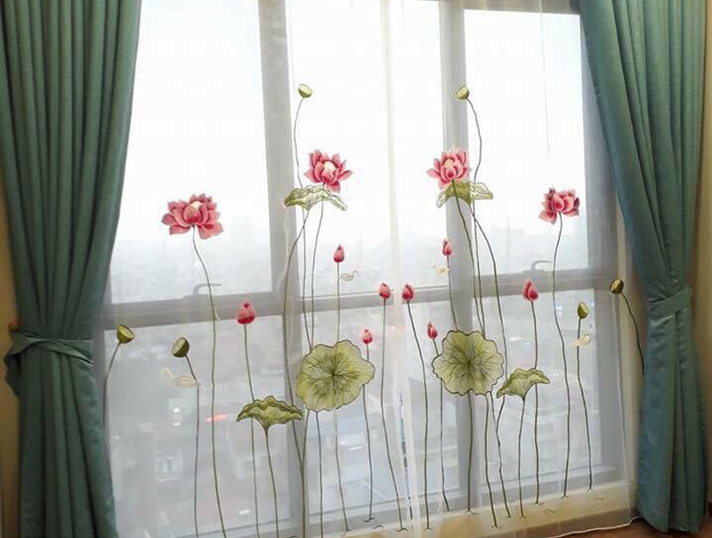 rèm voan thêu bông sen trang nhã